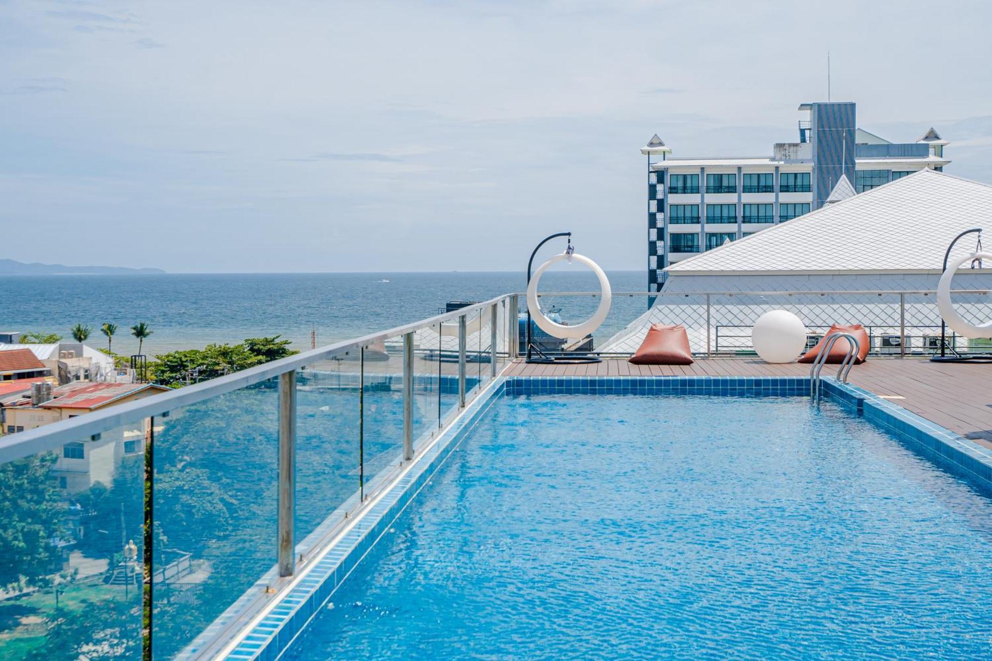 Ht9 Hotel Jomtien Beach Eksteriør billede