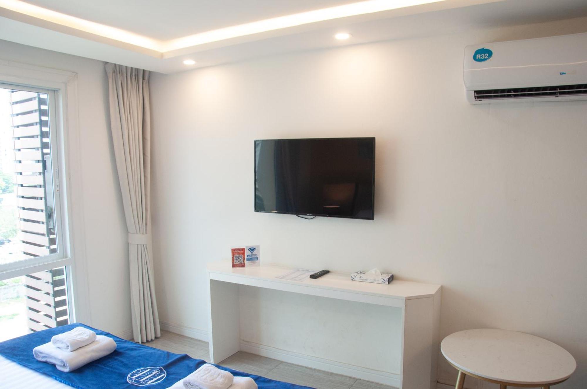 Ht9 Hotel Jomtien Beach Eksteriør billede