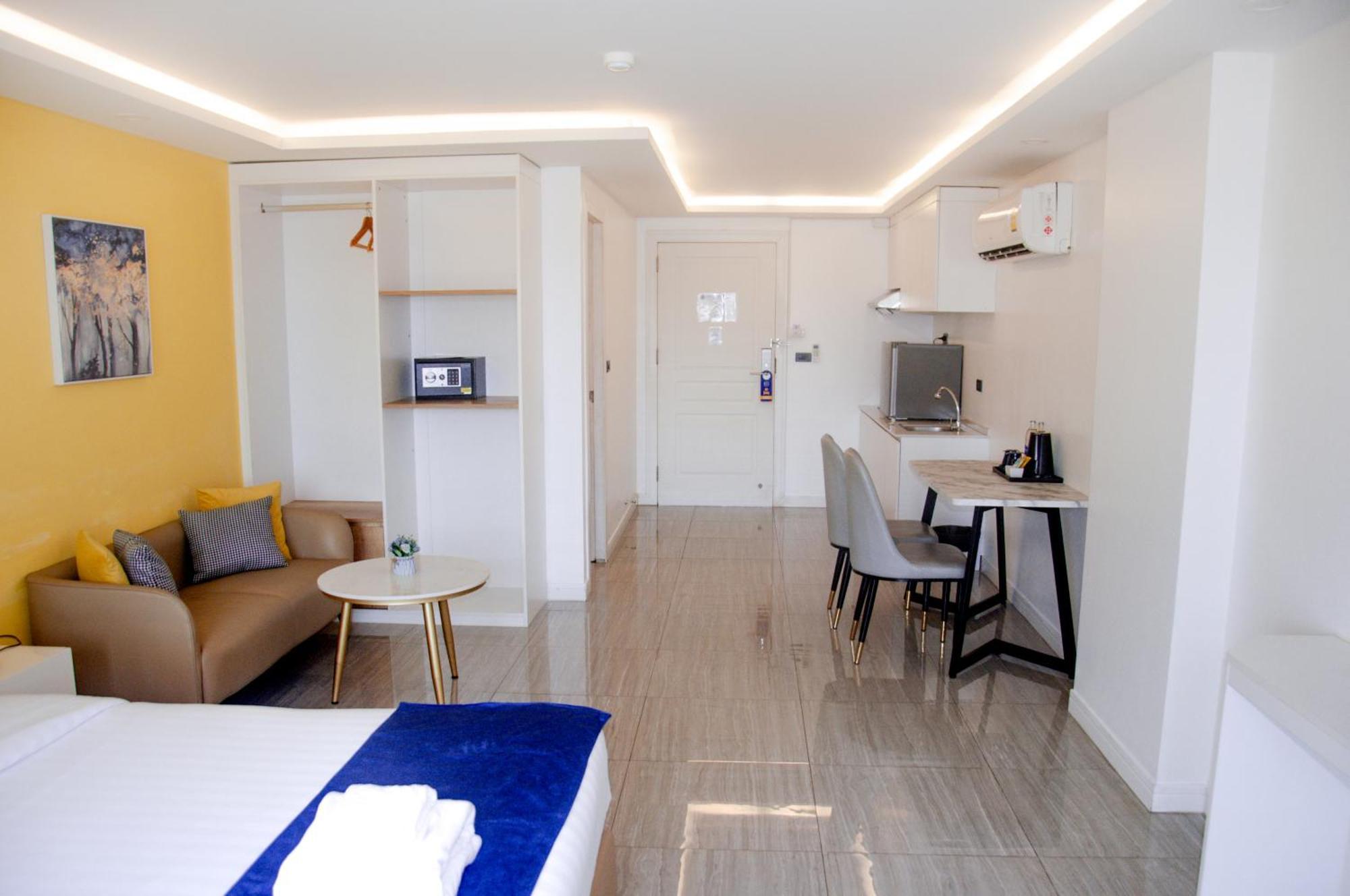 Ht9 Hotel Jomtien Beach Eksteriør billede