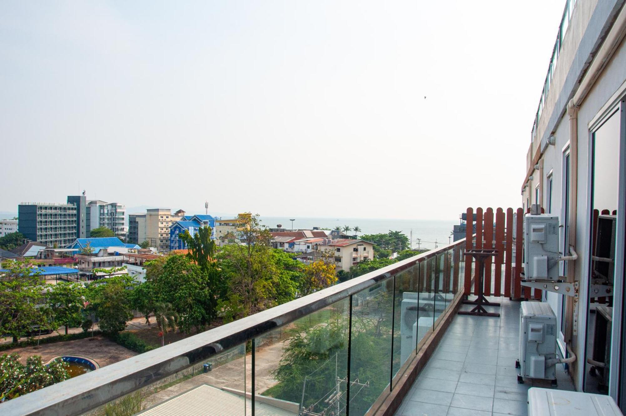 Ht9 Hotel Jomtien Beach Eksteriør billede