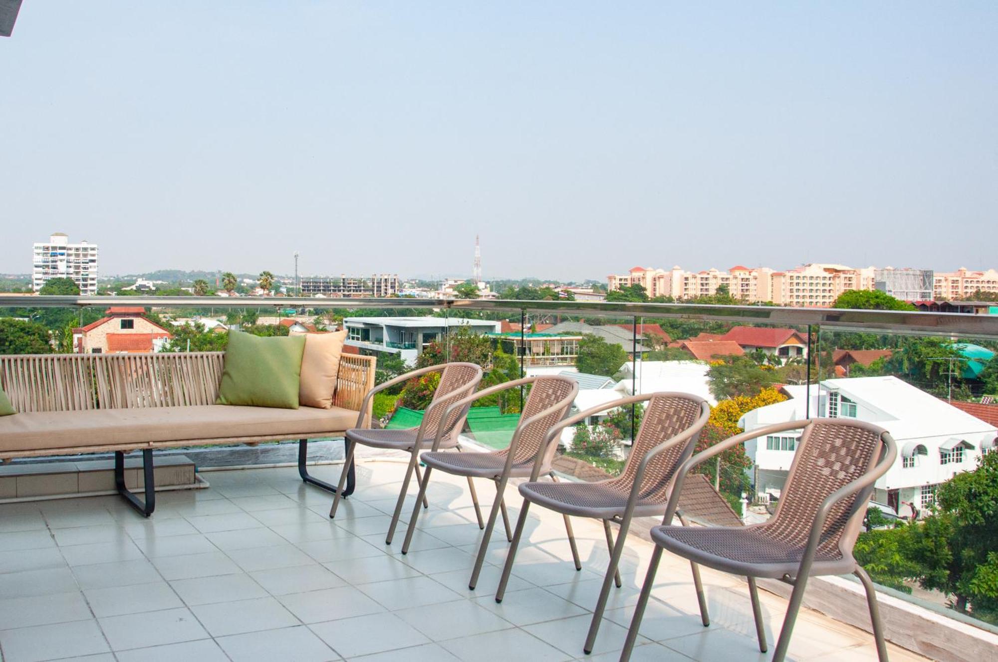 Ht9 Hotel Jomtien Beach Eksteriør billede